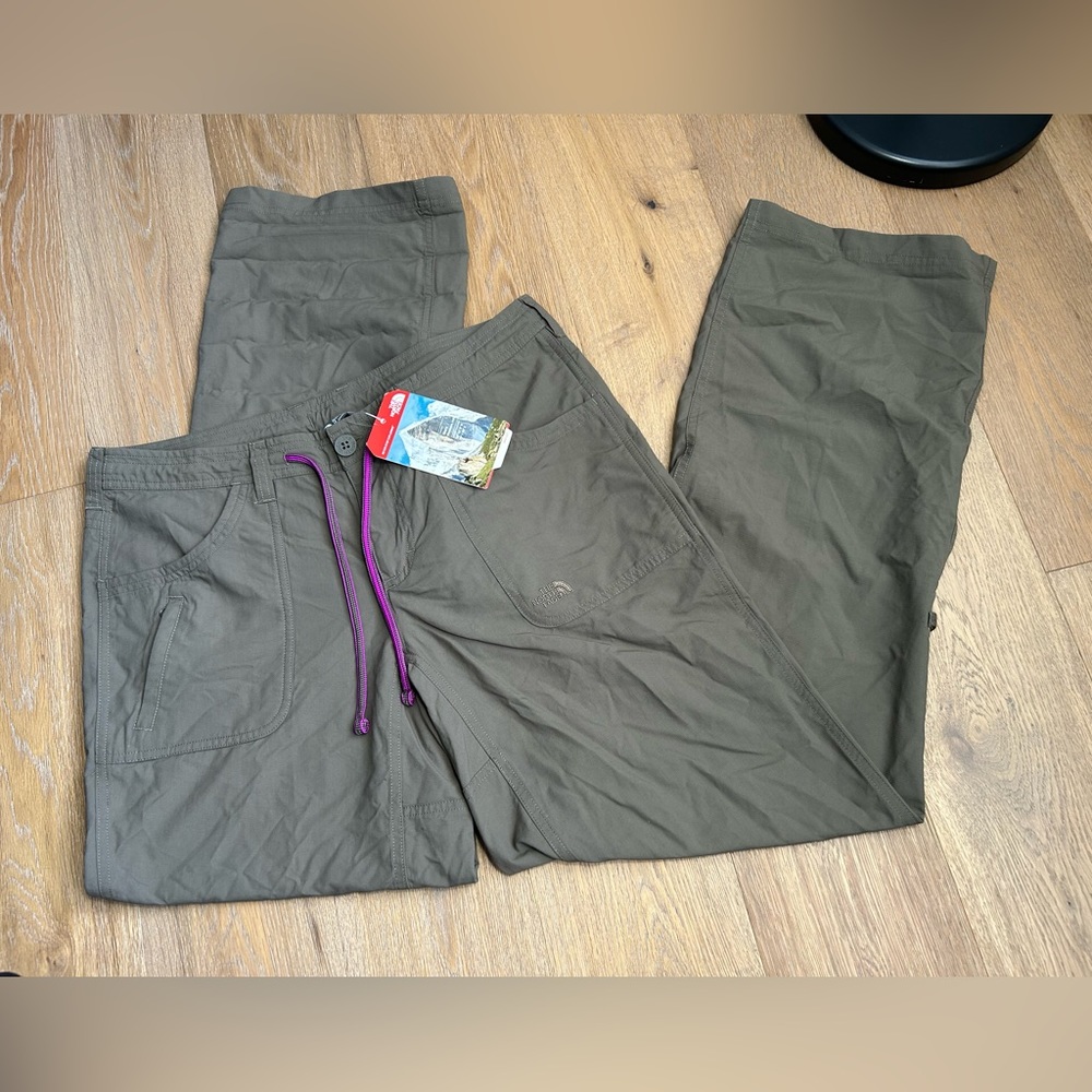 Size 10 North Face Hiking Pants - Women’s Large Hiking pants